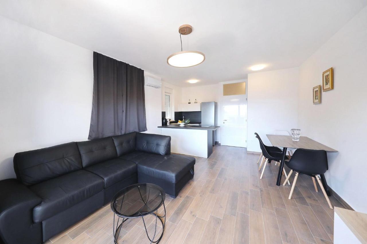 Ferienwohnung Vidalis, No 1 Kožino Exterior foto